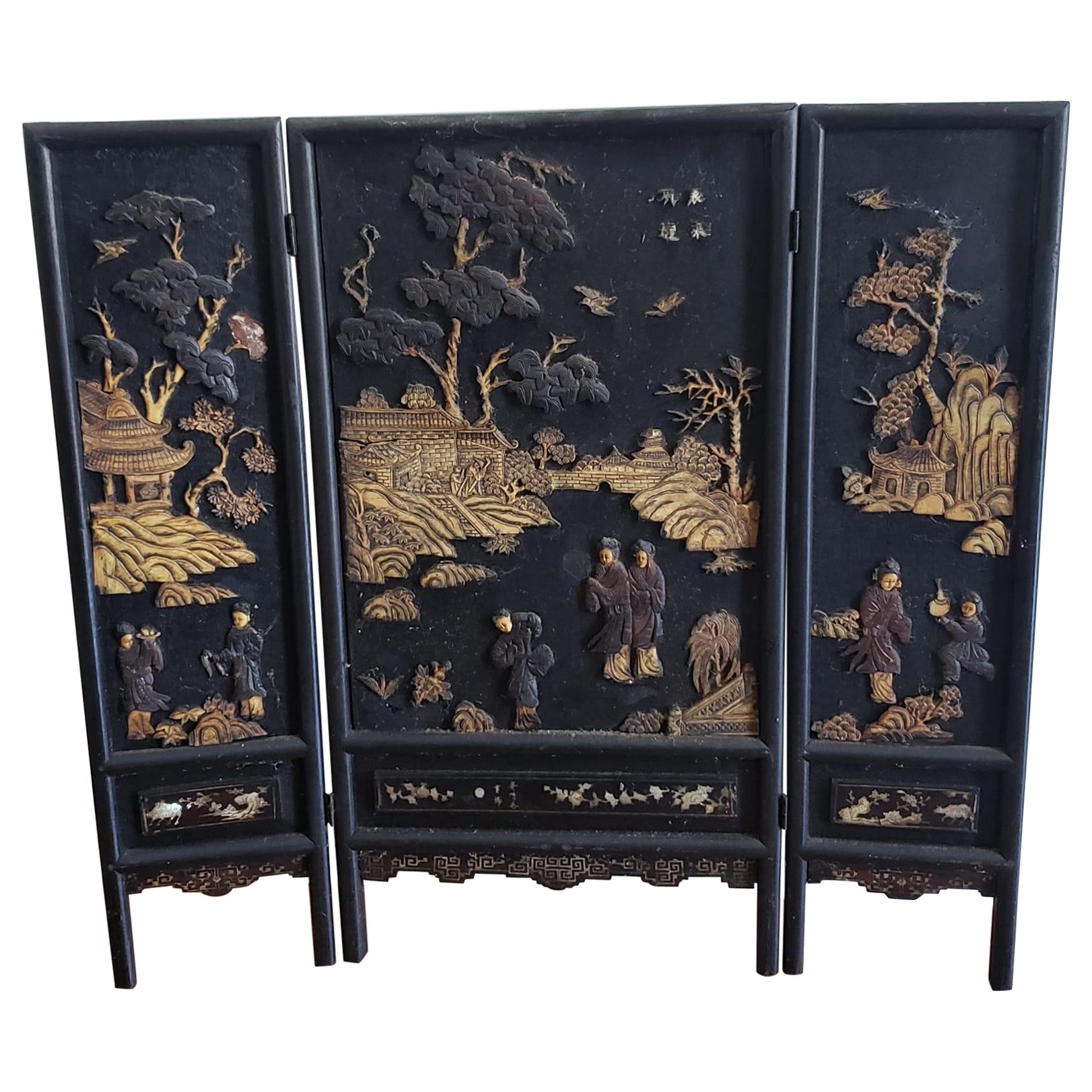 Late 19th C. Ming Carved Ebonized and Giltwood Trifold Table Screen For Sale