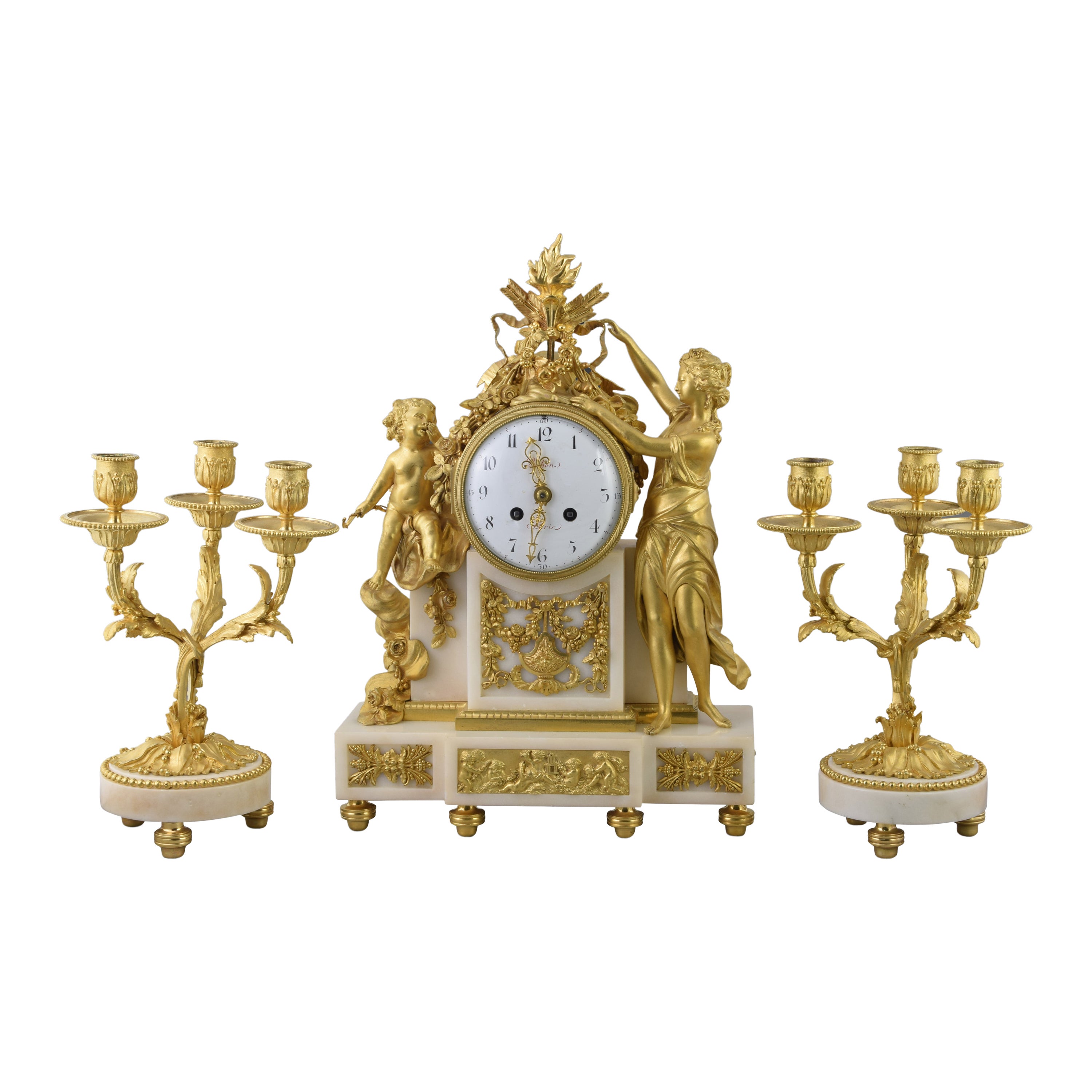 Horloge Louis XVI, garnison et lustres. POCHON. Paris, vers la fin du XVIIIe siècle