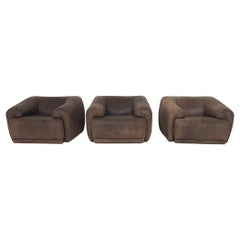 Vintage Thick brown buffalo leather lounge chairs in the Style of the model DS47 from th