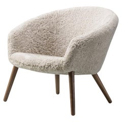 Ditzel Lounge Chair in Moonlight Sheepskin / Lacquered Walnut for Fredericia