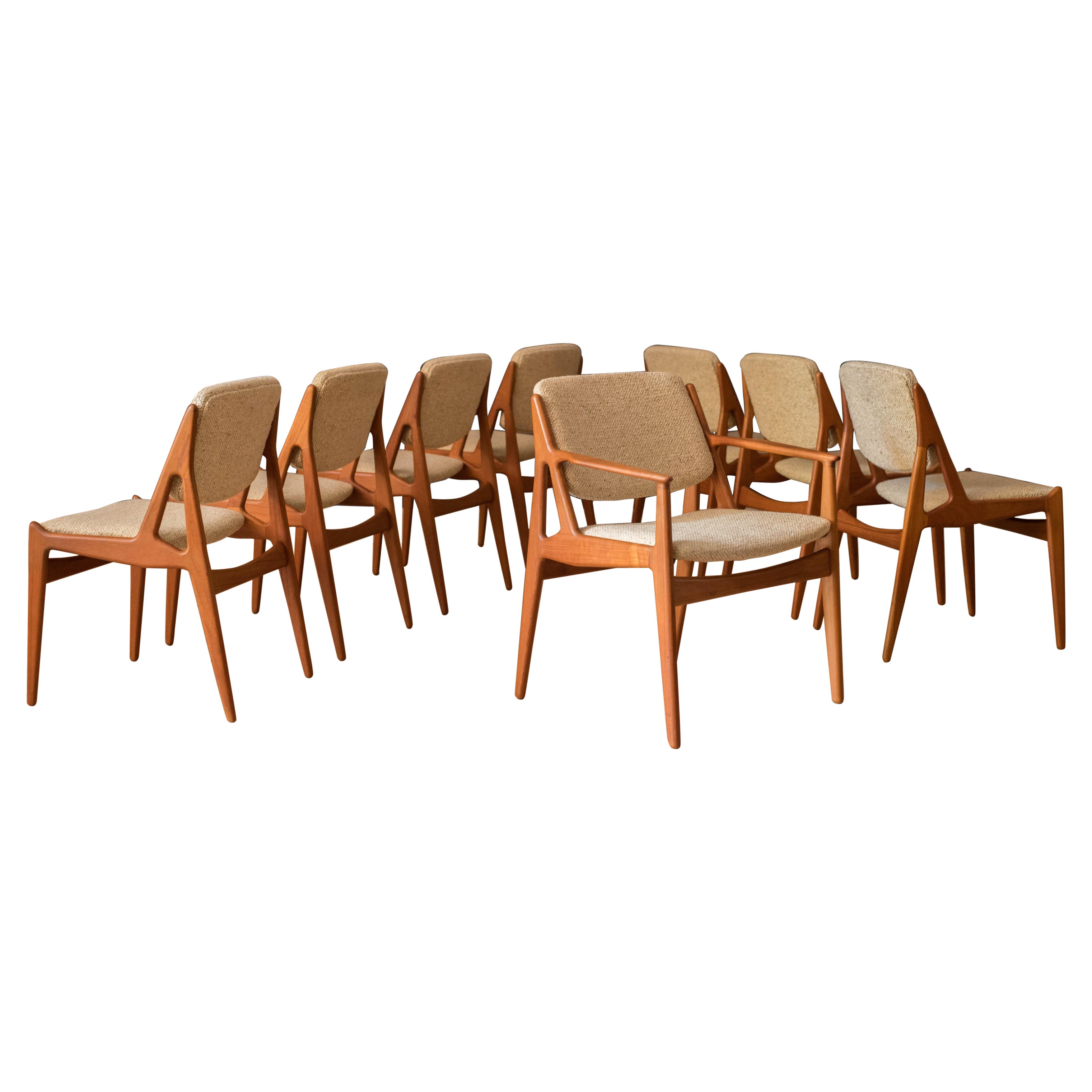 Ensemble vintage de huit chaises de salle à manger danoises Ella à dossier basculant en teck par Arne Vodder