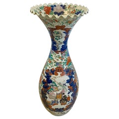 Grand vase de sol japonais Imari ancien de qualité du 19ème siècle 