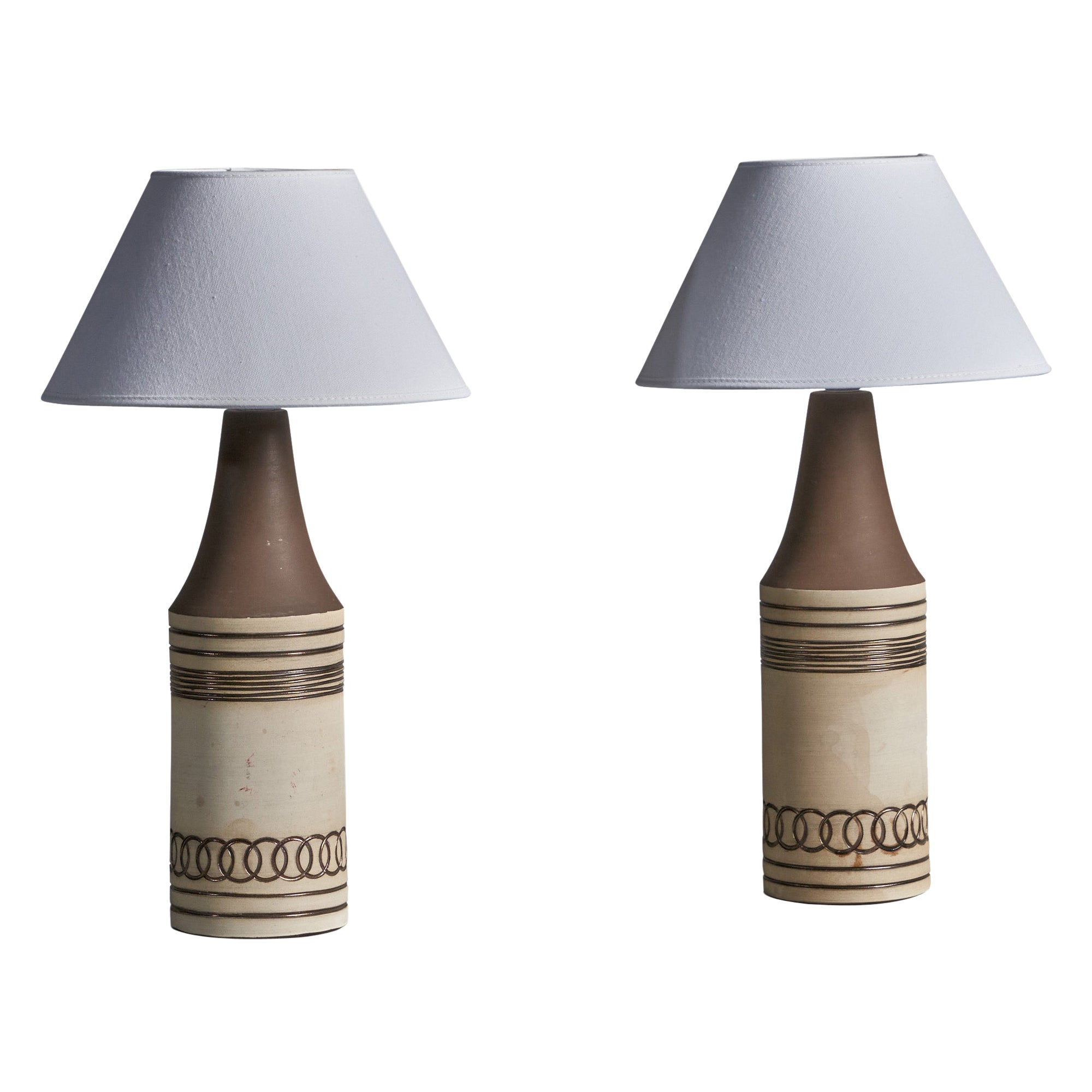 Designer suédois, paire de lampes de bureau en grès, Suède, années 1960 en vente