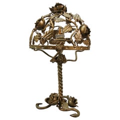 Lampada da tavolo francese con rose in metallo dorato, 1950 ca.