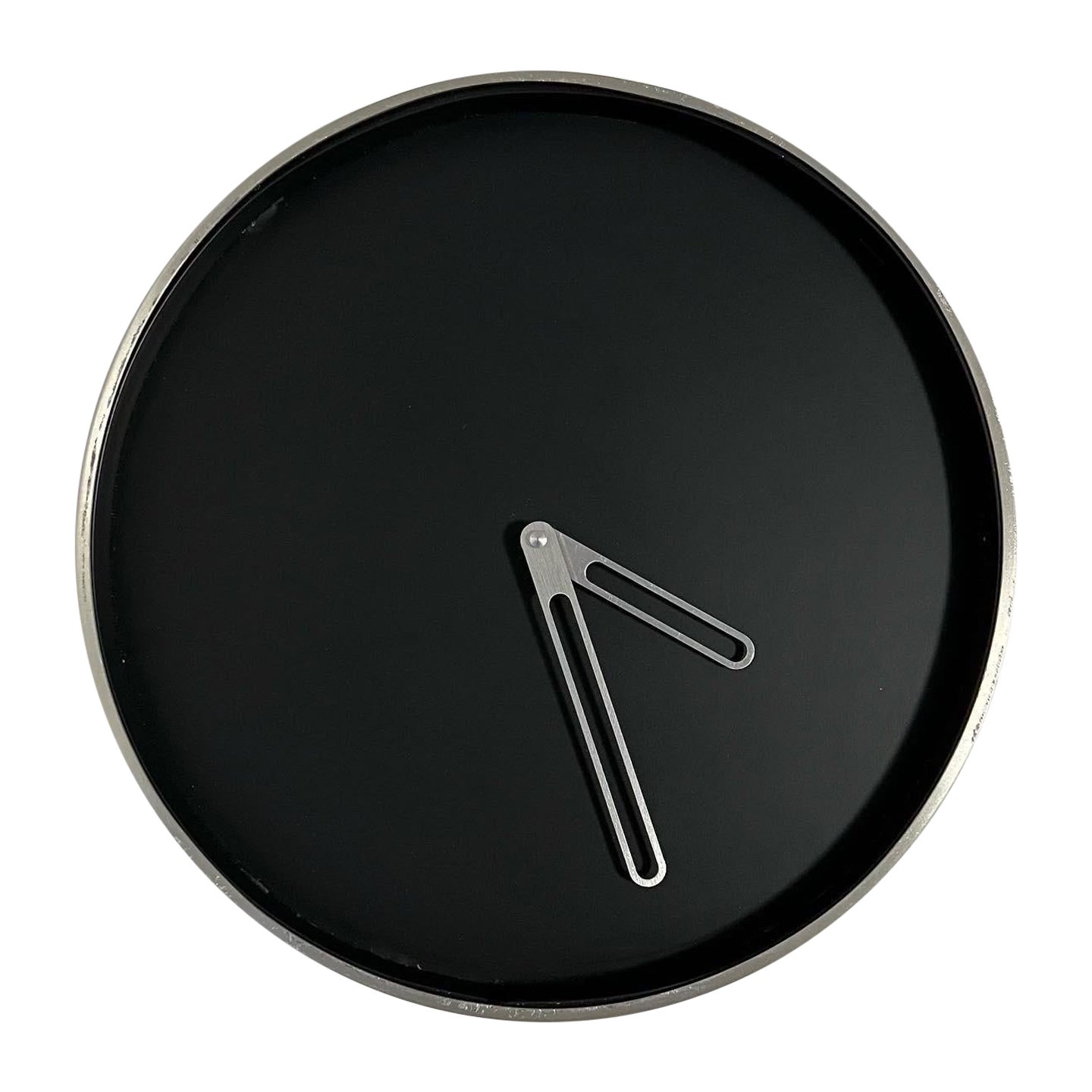 1970s Howard Miller vintage modern minimalist wall clock For Sale