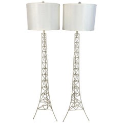 Vintage-Stehlampen im Eiffelturm-Stil