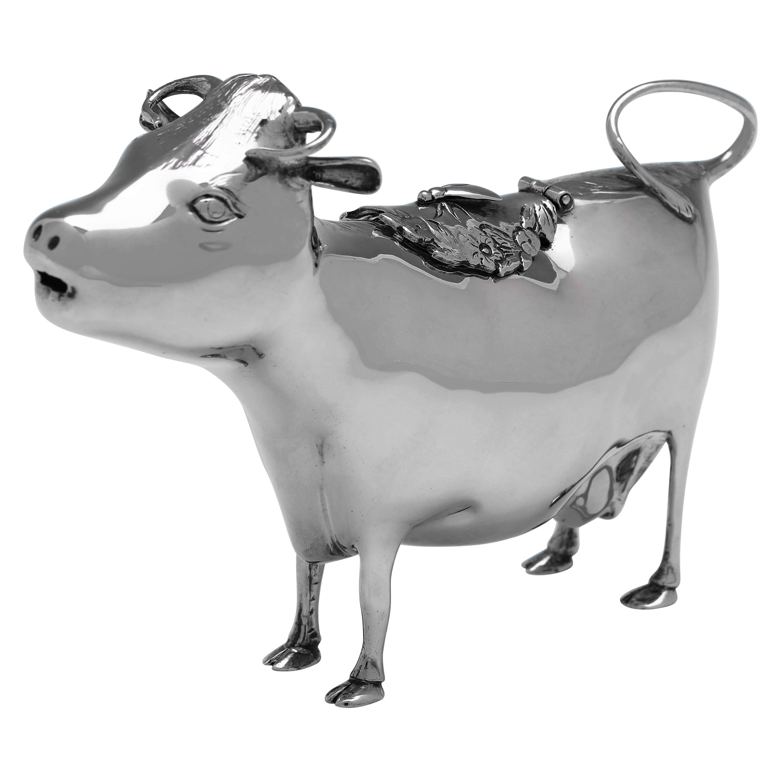 Novelty Sterling Silver Cow Creamer - London 1977 - Jeeves & Wooster For Sale