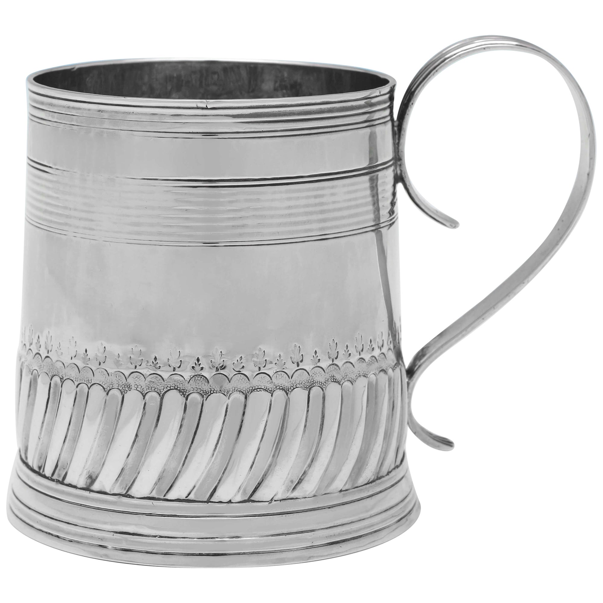 17th Century Britannia Standard Silver Beer Mug - London 1699 by John Porter For Sale