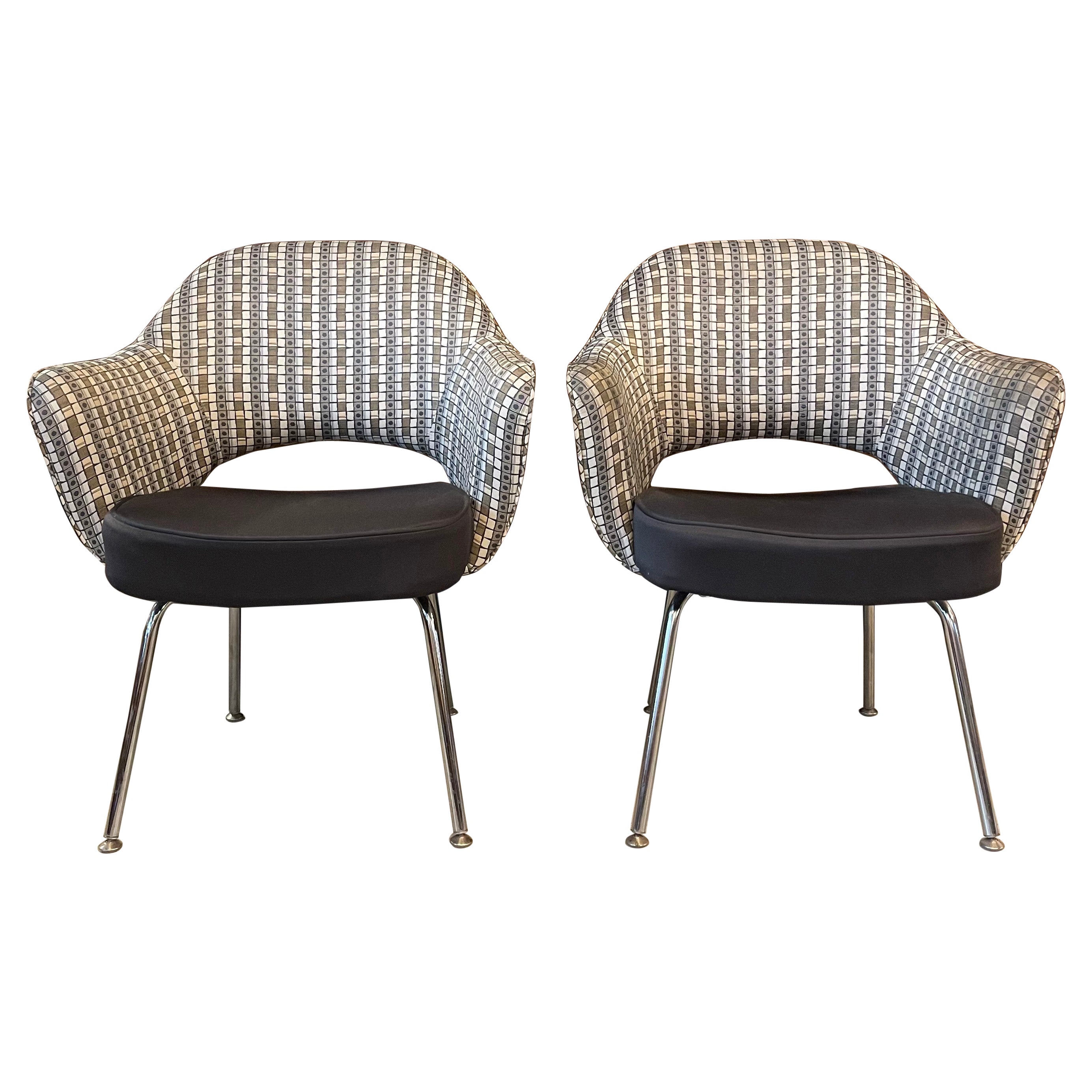 Pair of Eero Saarinen For Knoll Executive Armchairs