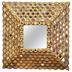 Miroir à coussin en bois doré avec inserts miroirs, début du 20e siècle