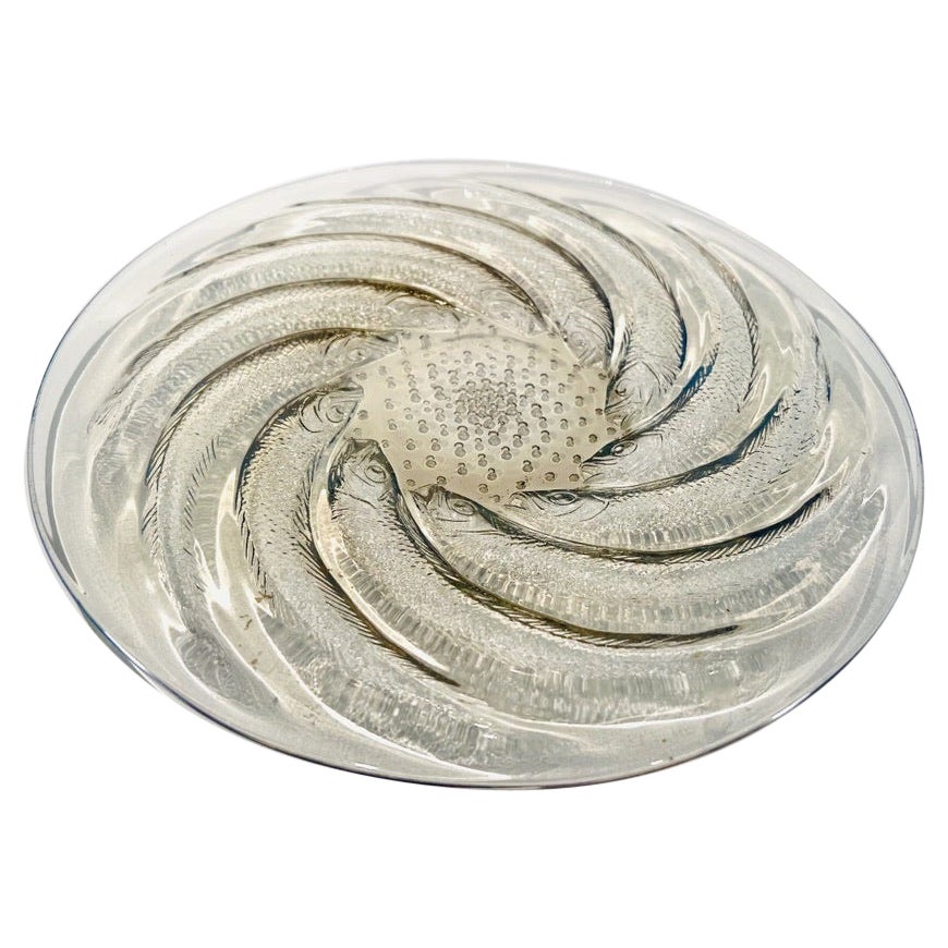 Lalique center piece in Art Deco glass circa 1930 signed For Sale