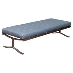 Banc en acier inoxydable Nicos Zographos