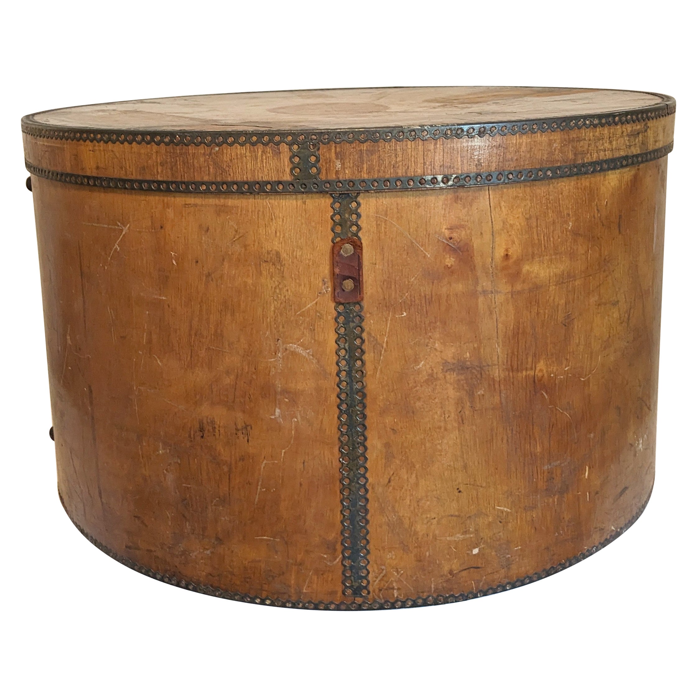 Grande boîte à chapeaux en bois courbé de style édouardien en vente