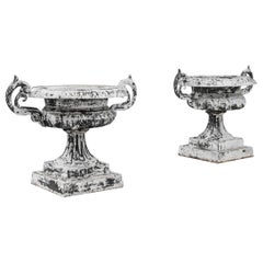 Paire de jardinières en métal françaises des années 1900