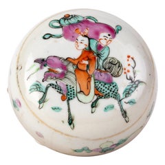 Chinese Qing Dynasty Famille Rose Porcelain Lidded Box 19th Century 