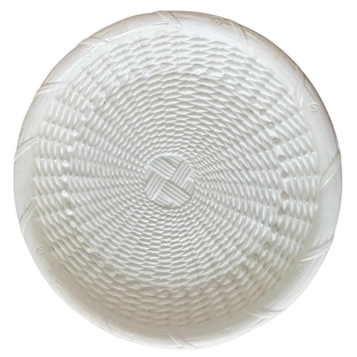 1990s Vintage Tiffany & Co. Italian Basket Weave “White Wicker” Chop Plate For Sale