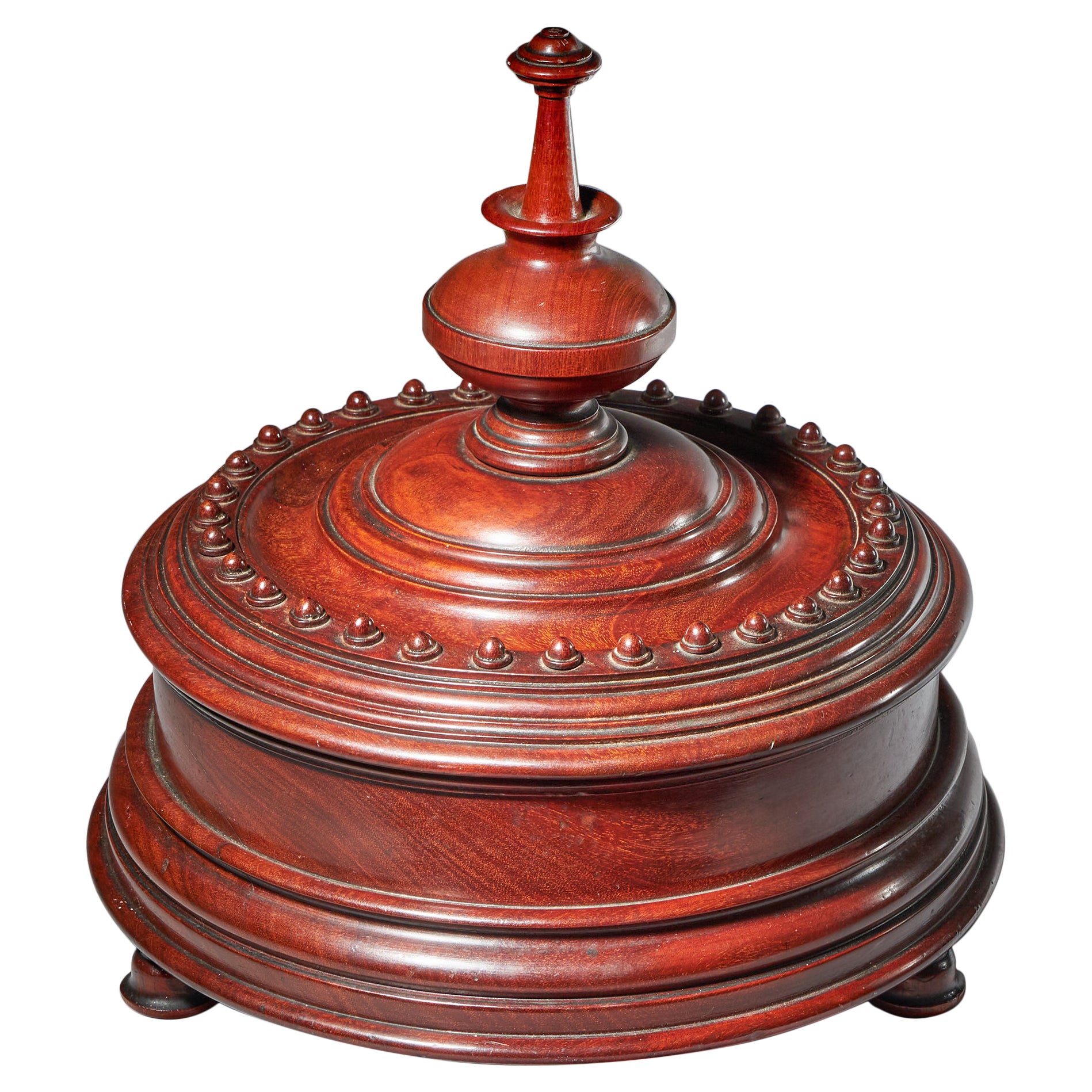 Große und beeindruckende gedrechselte runde holländische Mahagoni-Schachtel aus dem 19. Jahrhundert