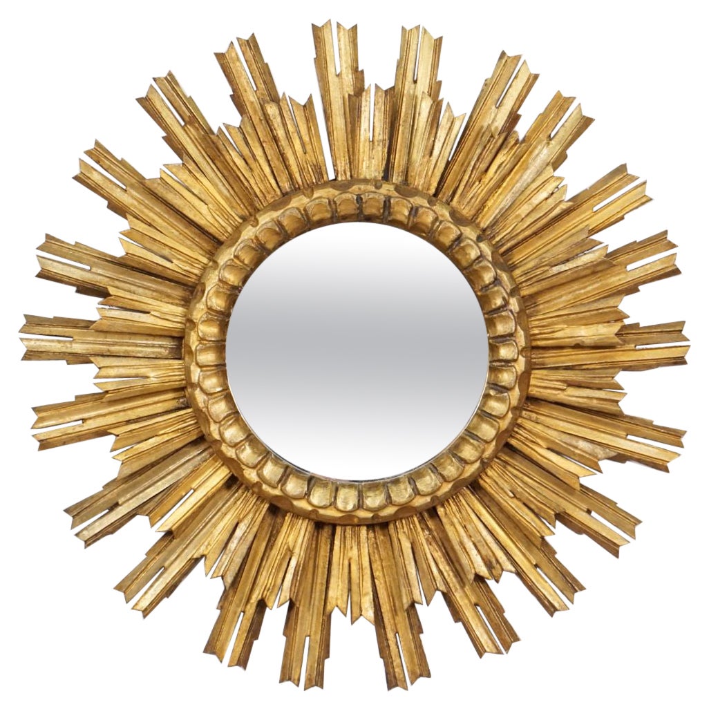 Zweischichtiger vergoldeter Spiegel mit Sonnen- oder Sternenausbruch (Durchmesser 25 1/2) im Angebot