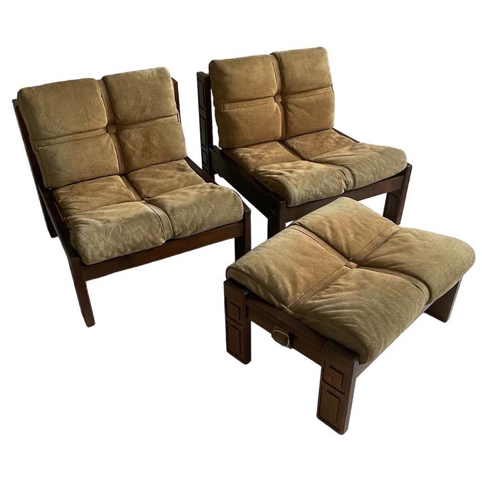 Luciano Frigerio Attributed Lounge Chairs Pair and Ottoman Suede Leather, Italy
