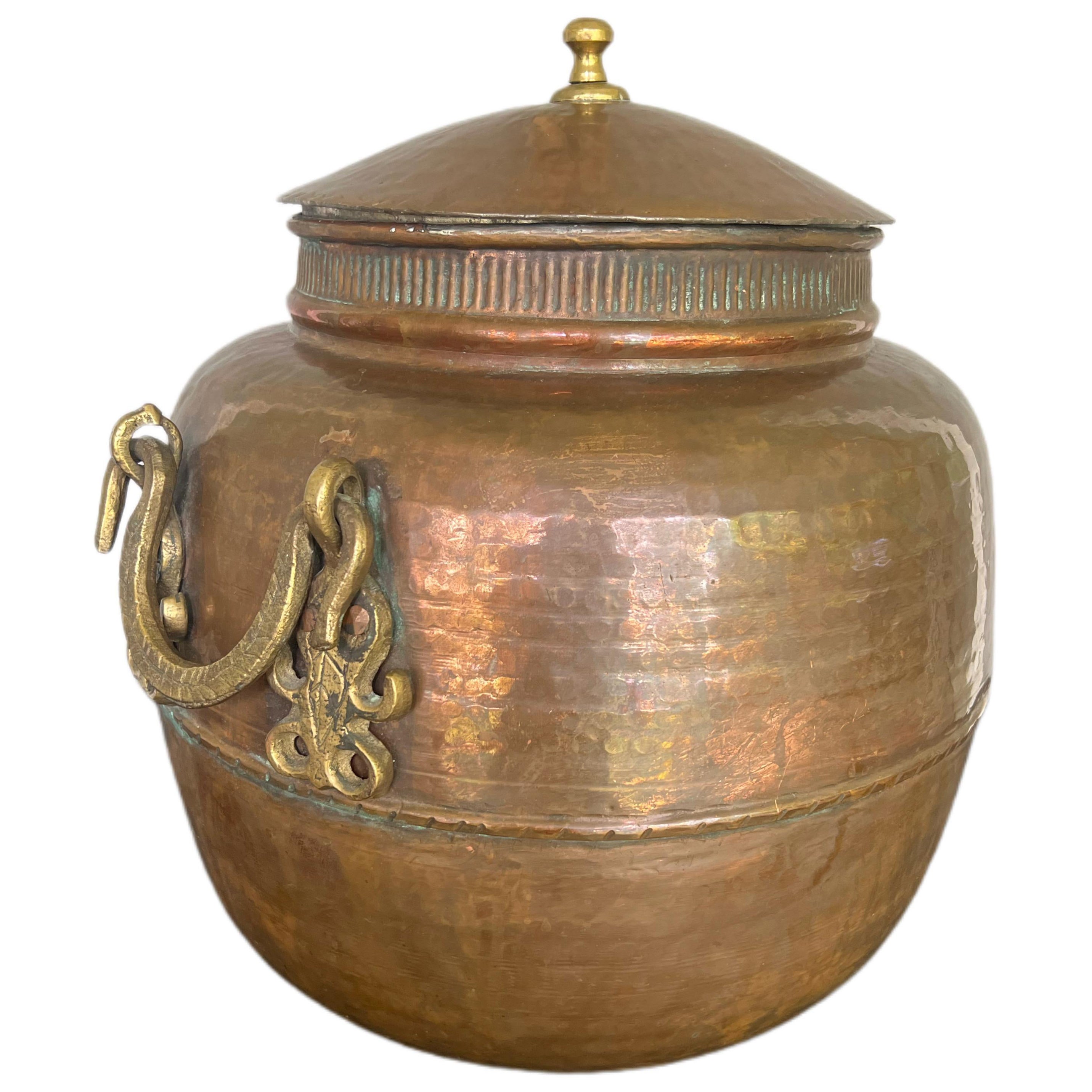 Large Antique Lidid Copper Pot/Cauldron Made in Turkey   For Sale