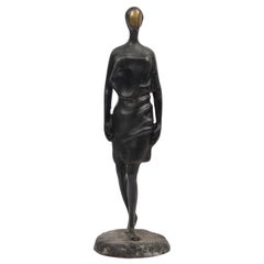 "The Pedestrian" Sculpture figurative brutaliste en bronze, édition limitée