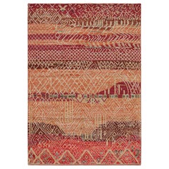 Rug & Kilim's Moroccan Style Rug in Red, Orange & Beige-Brown Geometric Patterns (tapis de style marocain à motifs géométriques rouges, orange et beige-brun)