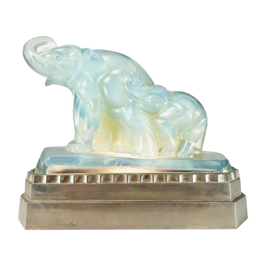 SABINO France opalescent Art Deco 1930 glass "Elephant and cub" signed. For Sale