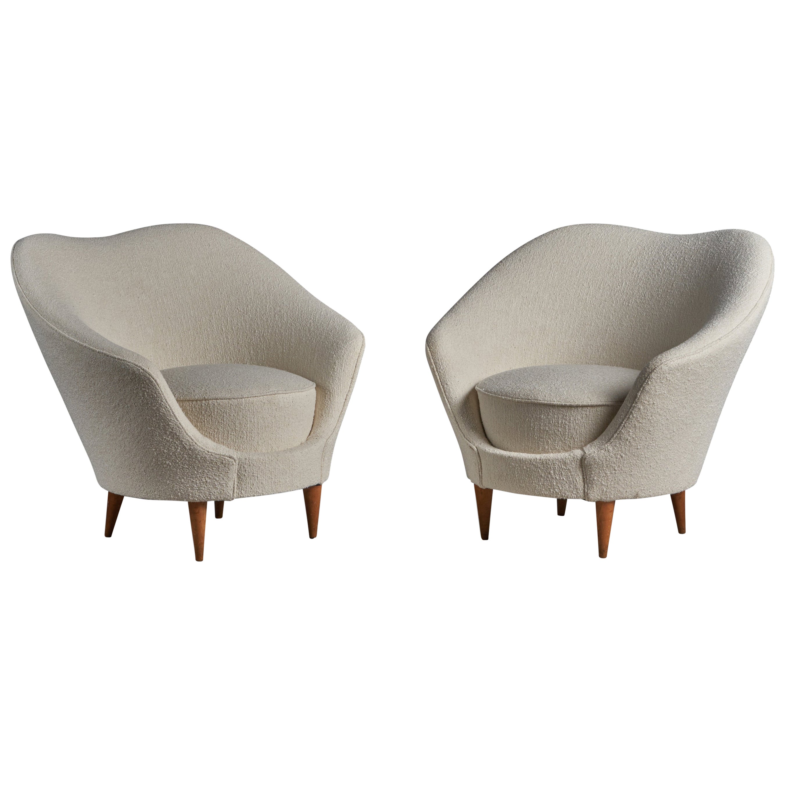 Federico Munari, Lounge Chairs, Walnut, Fabric, Italy, 1950s For Sale