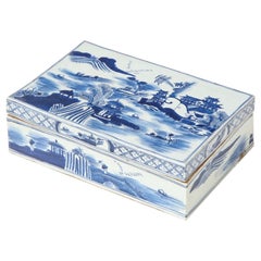 Retro Chinese Export Blue and White Porcelain Box
