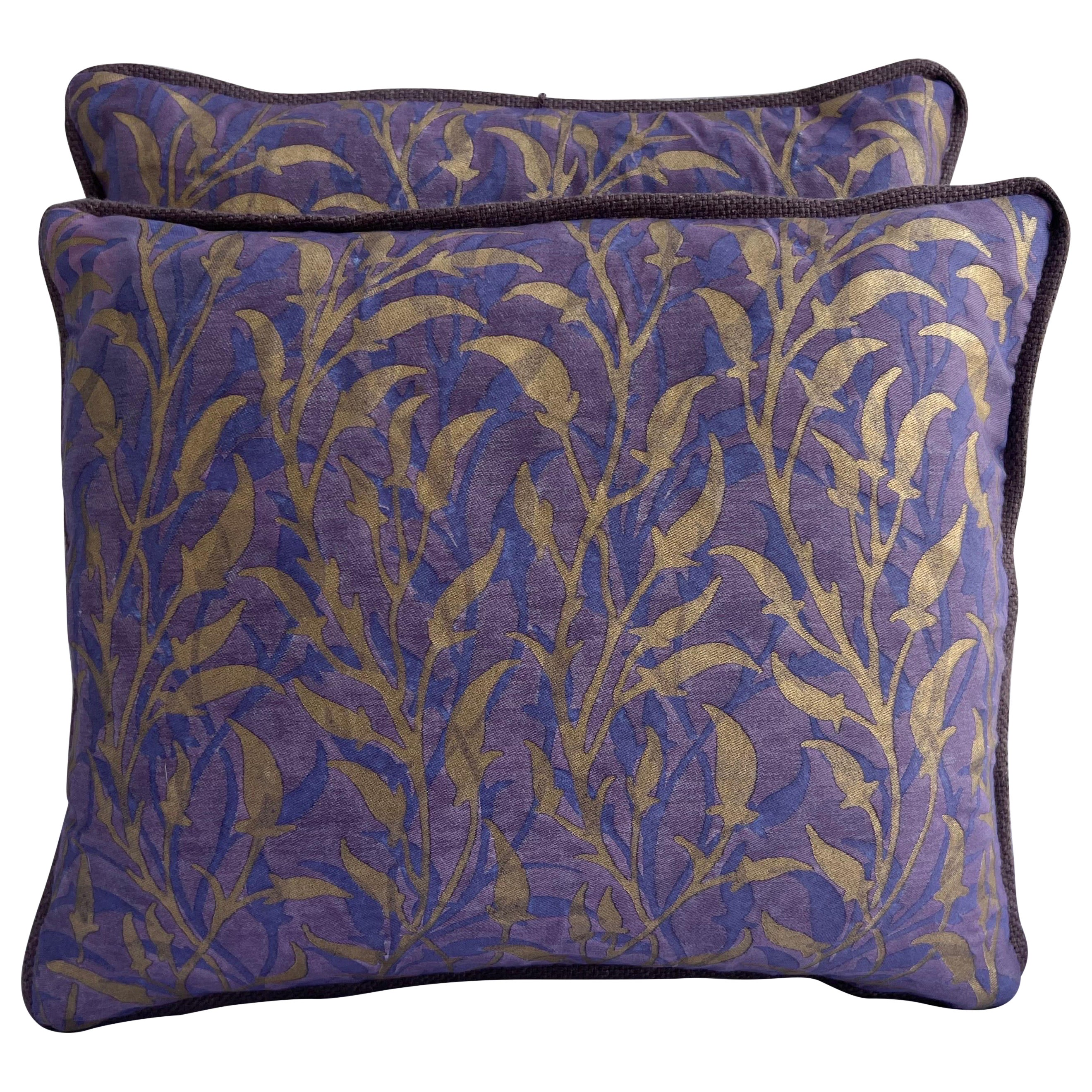 Pair of Orfeo Patterned Royal Purple Fortuny Pillows For Sale at 1stDibs