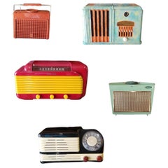 Vintage Set of 5 Mid Century AM Tube Radios