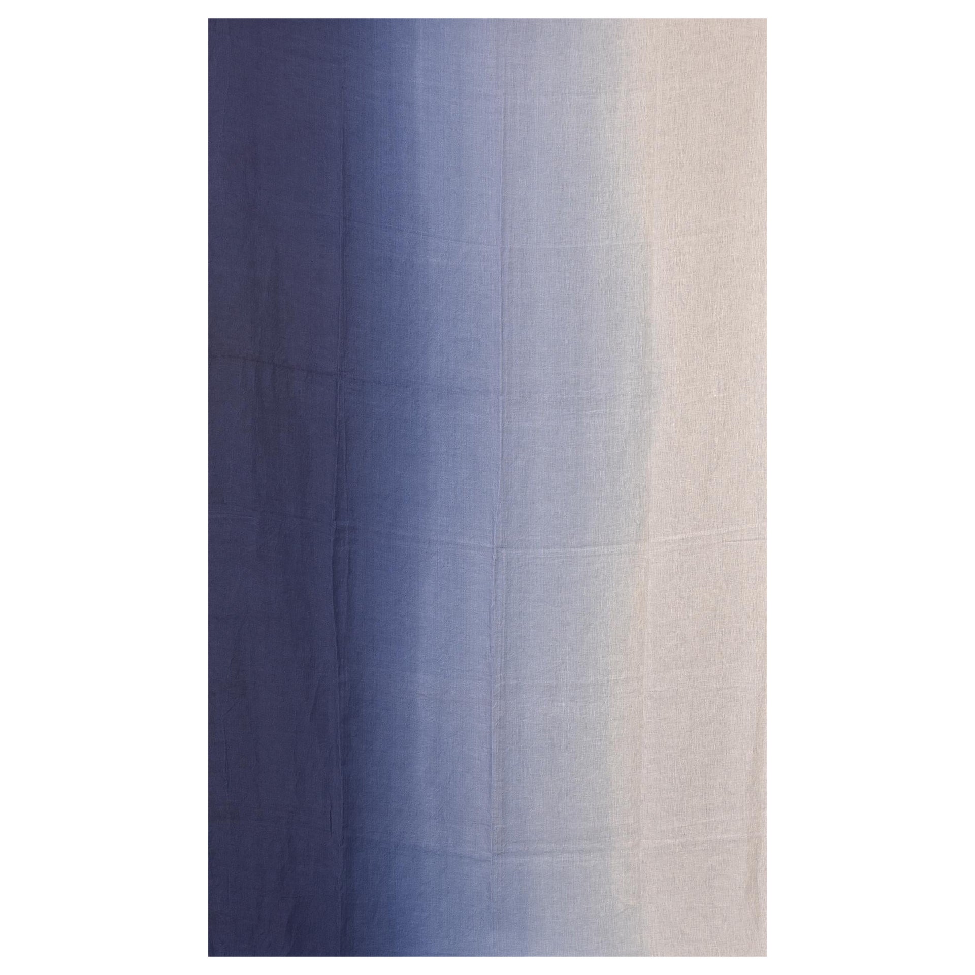 Lin bleu façonné pour un rideau ou une autre utilisation en vente