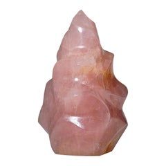 Quartz rose poli de forme libre provenant du Brésil (6.7 lbs)