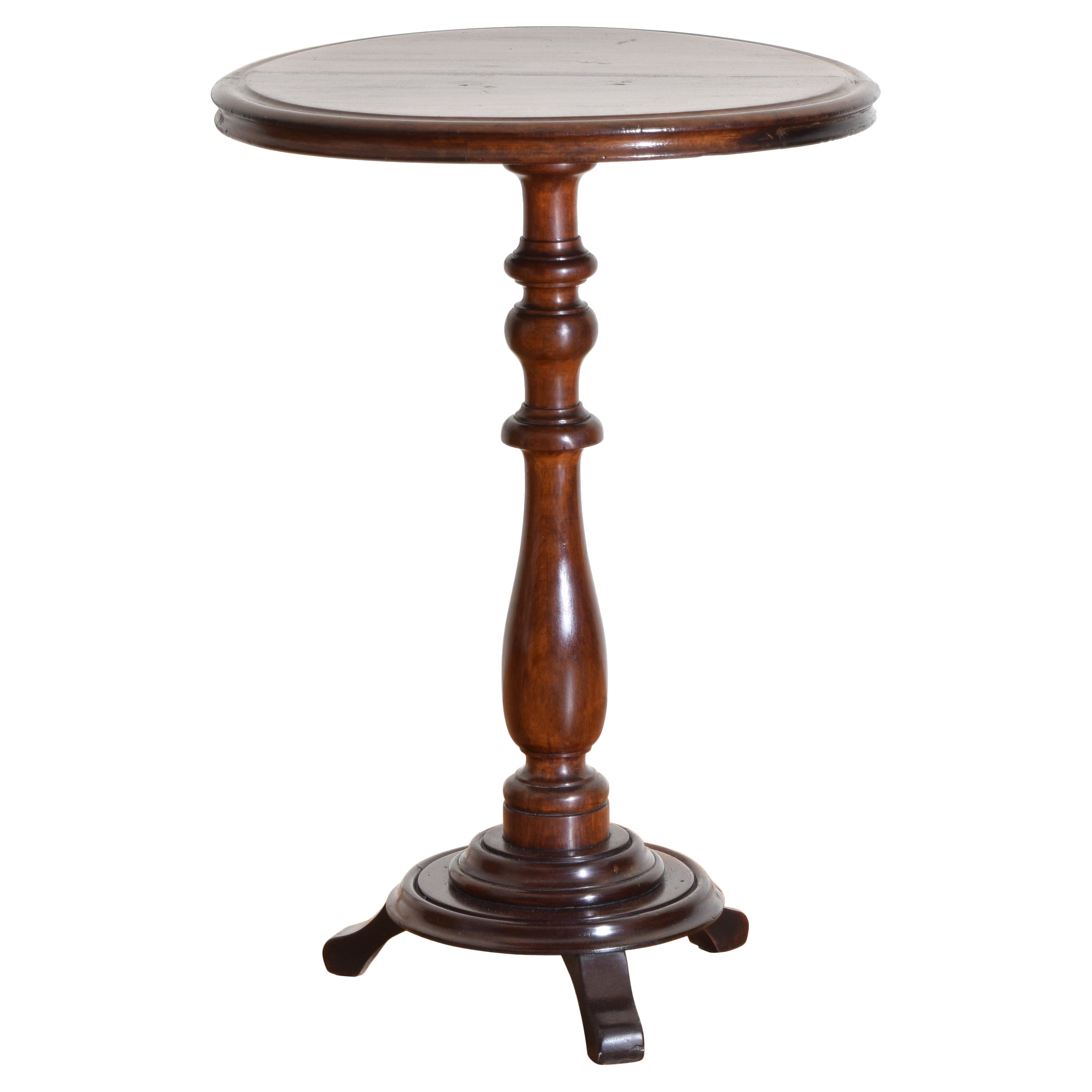 Italian Neoclassic Turned and Shaped Walnut Circular Table, ca. 1835 For Sale