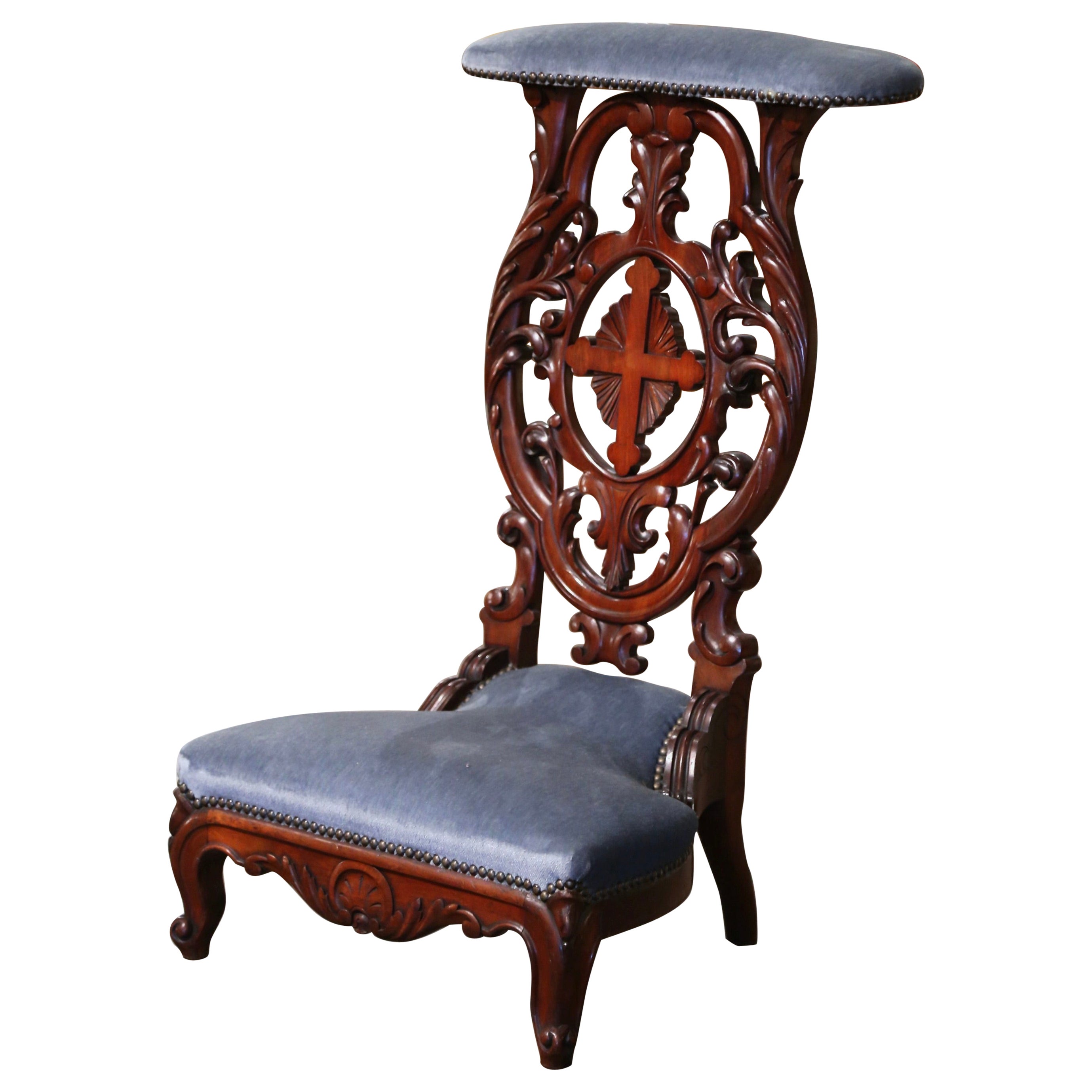 19th Century French Louis XV Carved Mahogany Prayer Bench with Velvet Upholstery For Sale