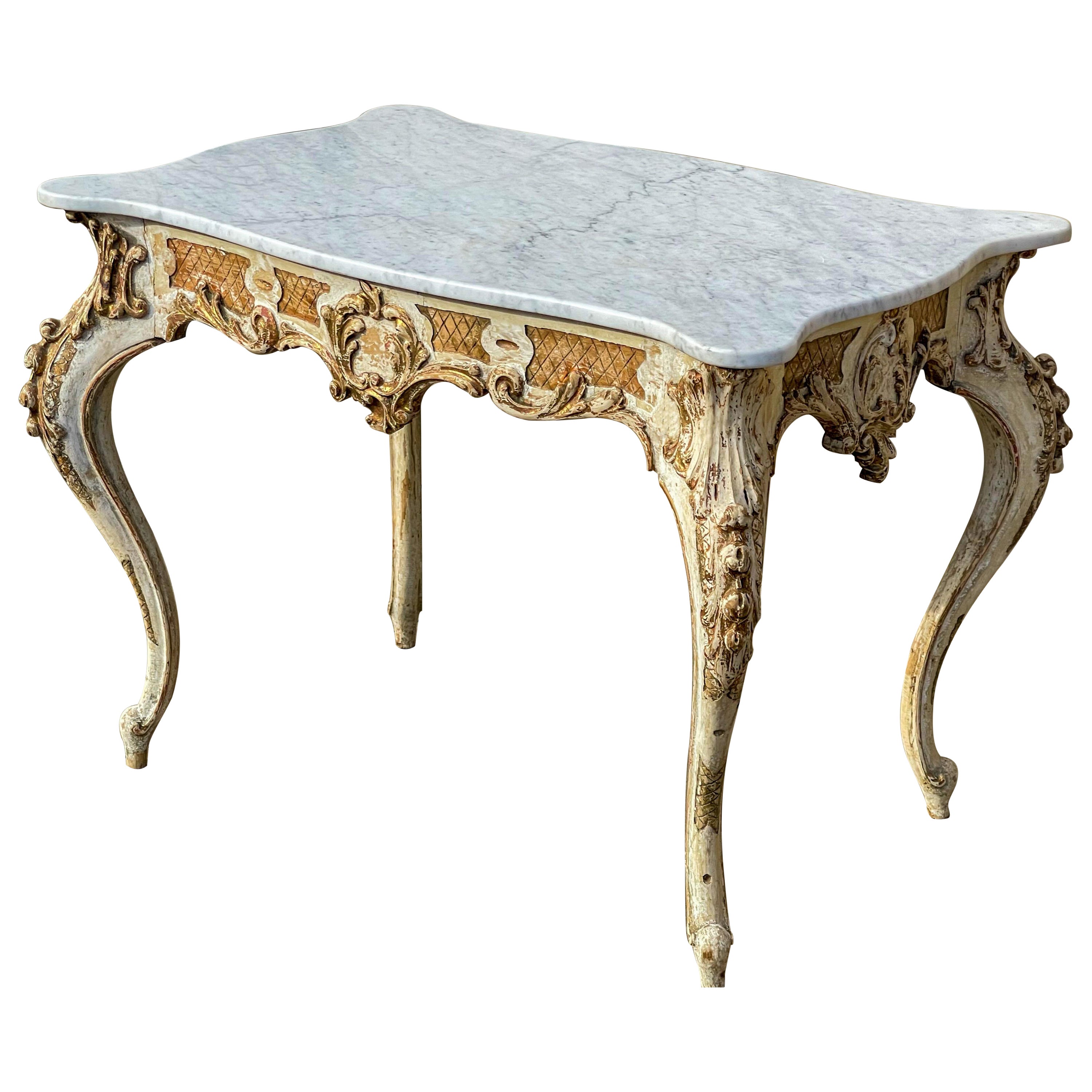 Mesa de centro / auxiliar francesa de principios del siglo XIX, estilo Luis XIV, con tapa de mármol tallado