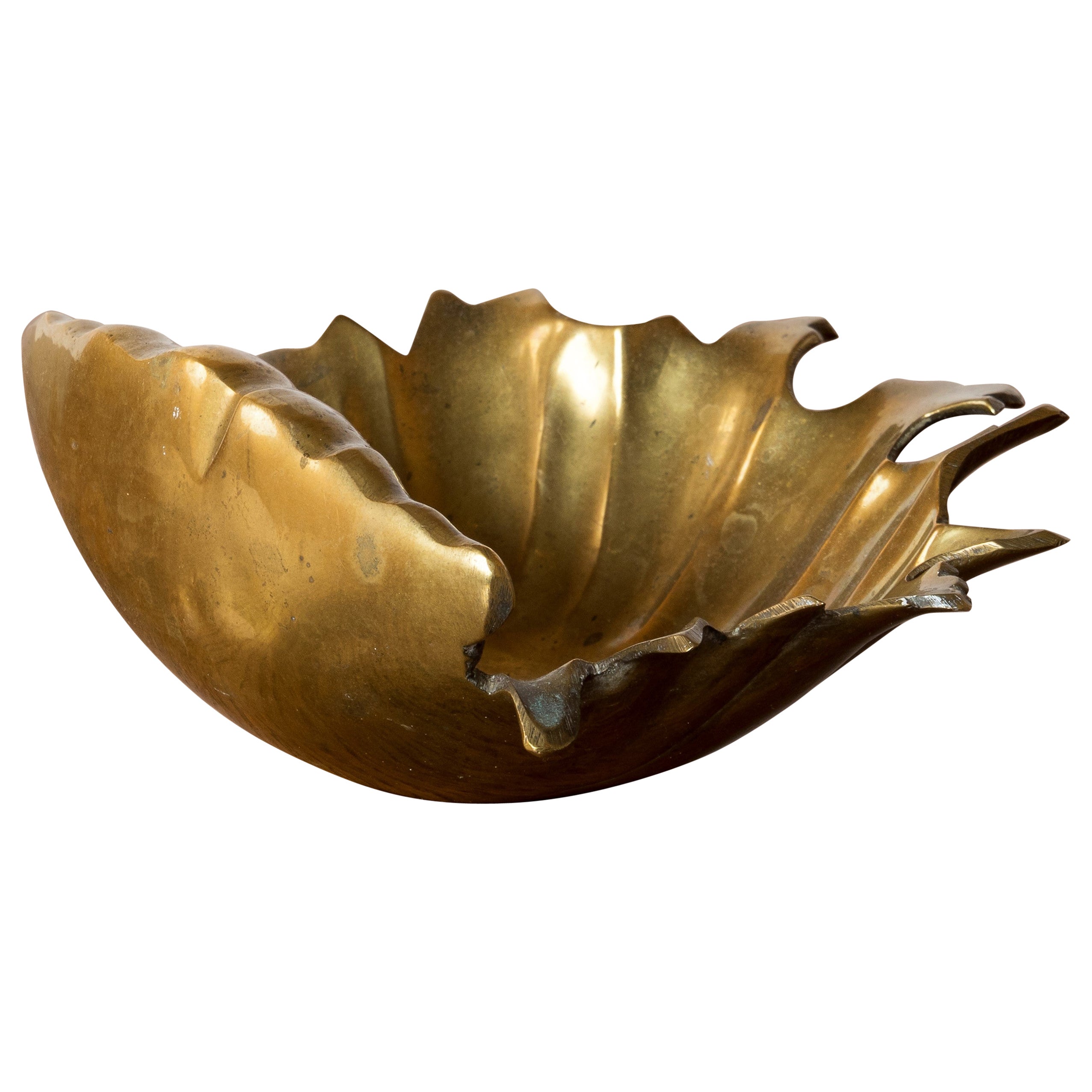 Solid Bronze Scallop Shaped Decorative Vide-Poches - France 1970's For Sale