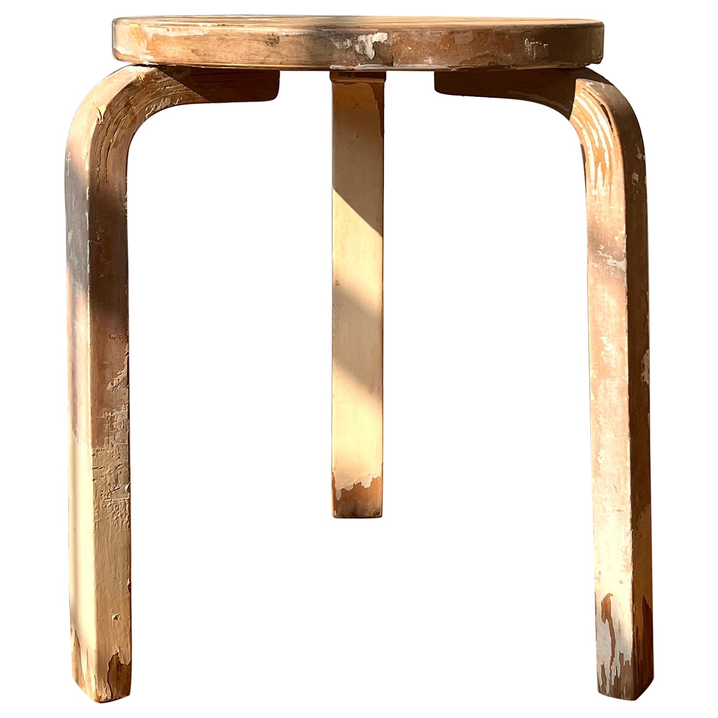 Sgabello 60 con seduta finger joint di Alvar Aalto per Artek, anni '50