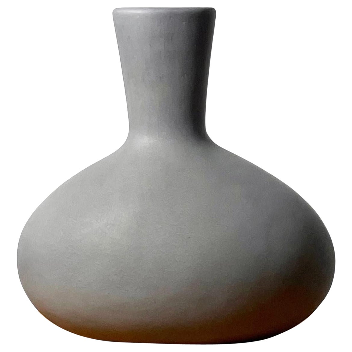 Mid Century Modern Ceramic Egg Shaped Vase by Malcolm Leland circa 1950s For Sale