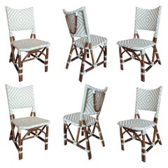 Set aus sechs Stühlen aus Kunststoff und Bambus für den Außenbereich