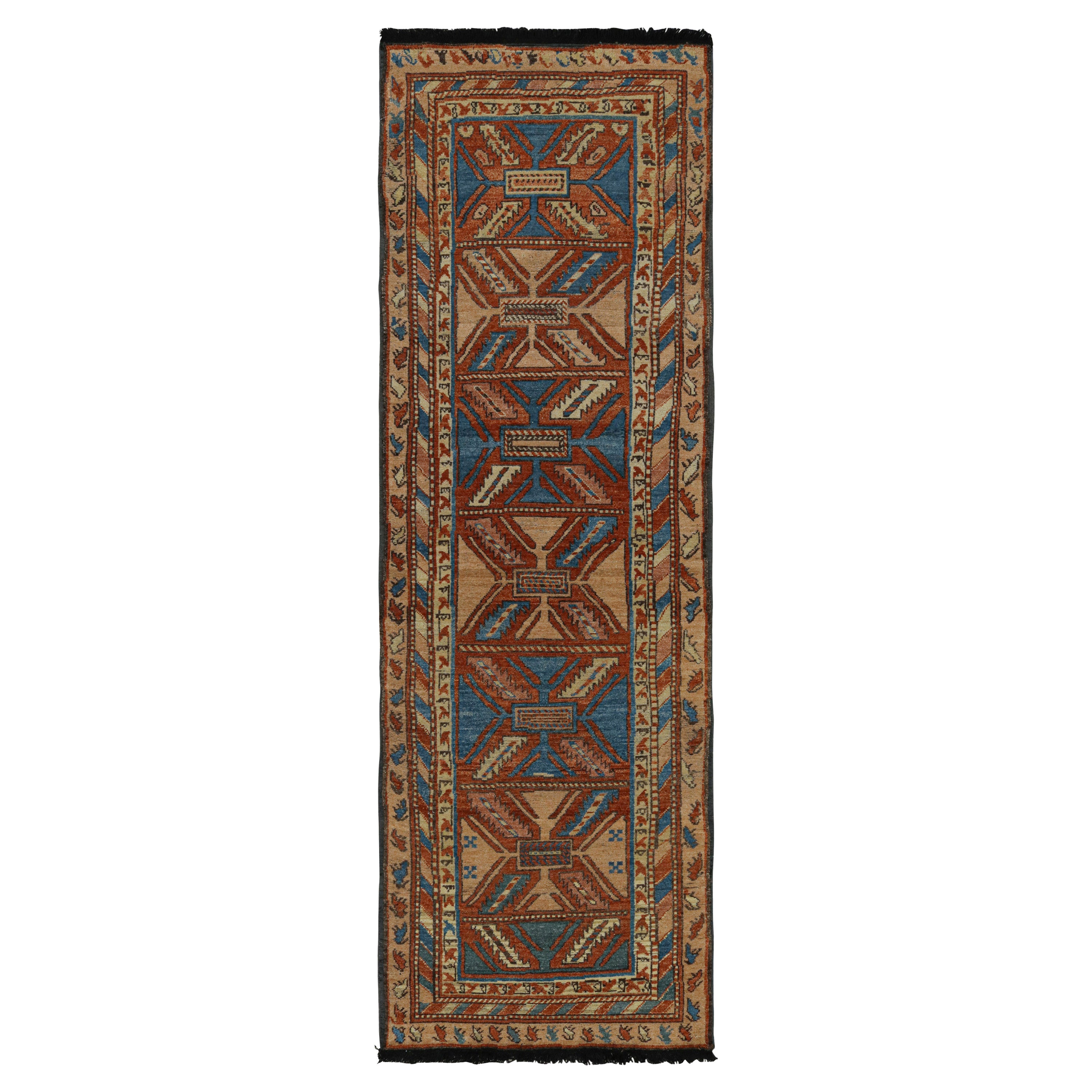 Tapis de course de style tribal de Rug & Kilim à motifs géométriques beiges, rouges et bleus