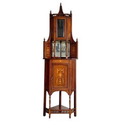 Armoire d'angle victorienne anglaise du 19ème siècle