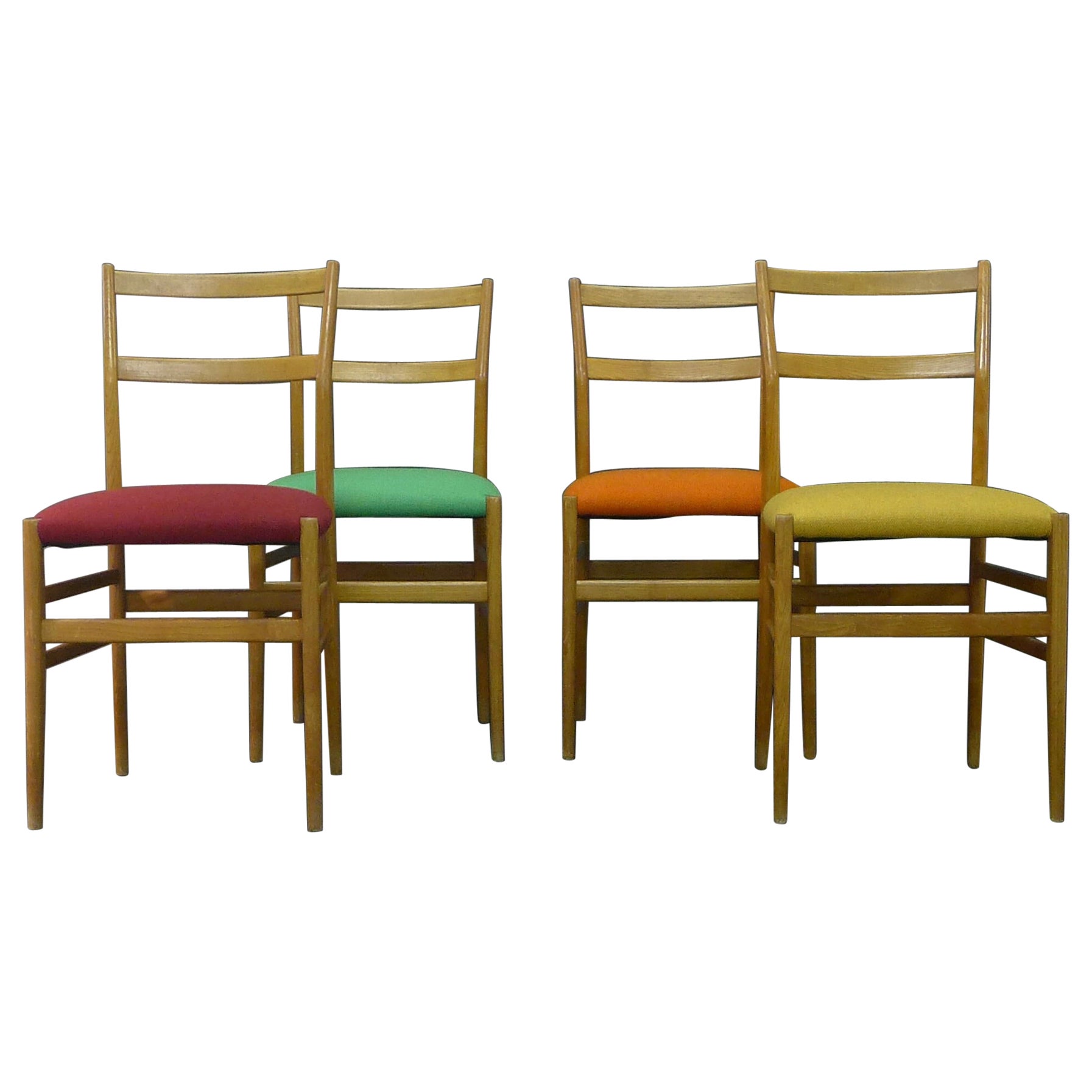 Gio Ponti for Cassina, Harlequin Set of Leggera Chairs, Model 646 in Ash, 1950s For Sale