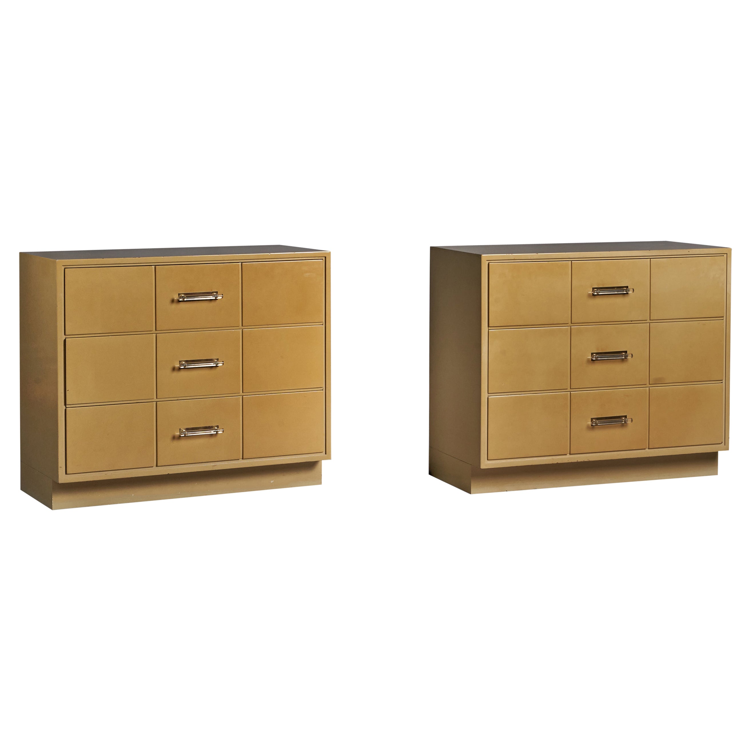 Tommi Parzinger, Chest of Drawers, Wood, Brass, Lucite, USA, 1950s For Sale