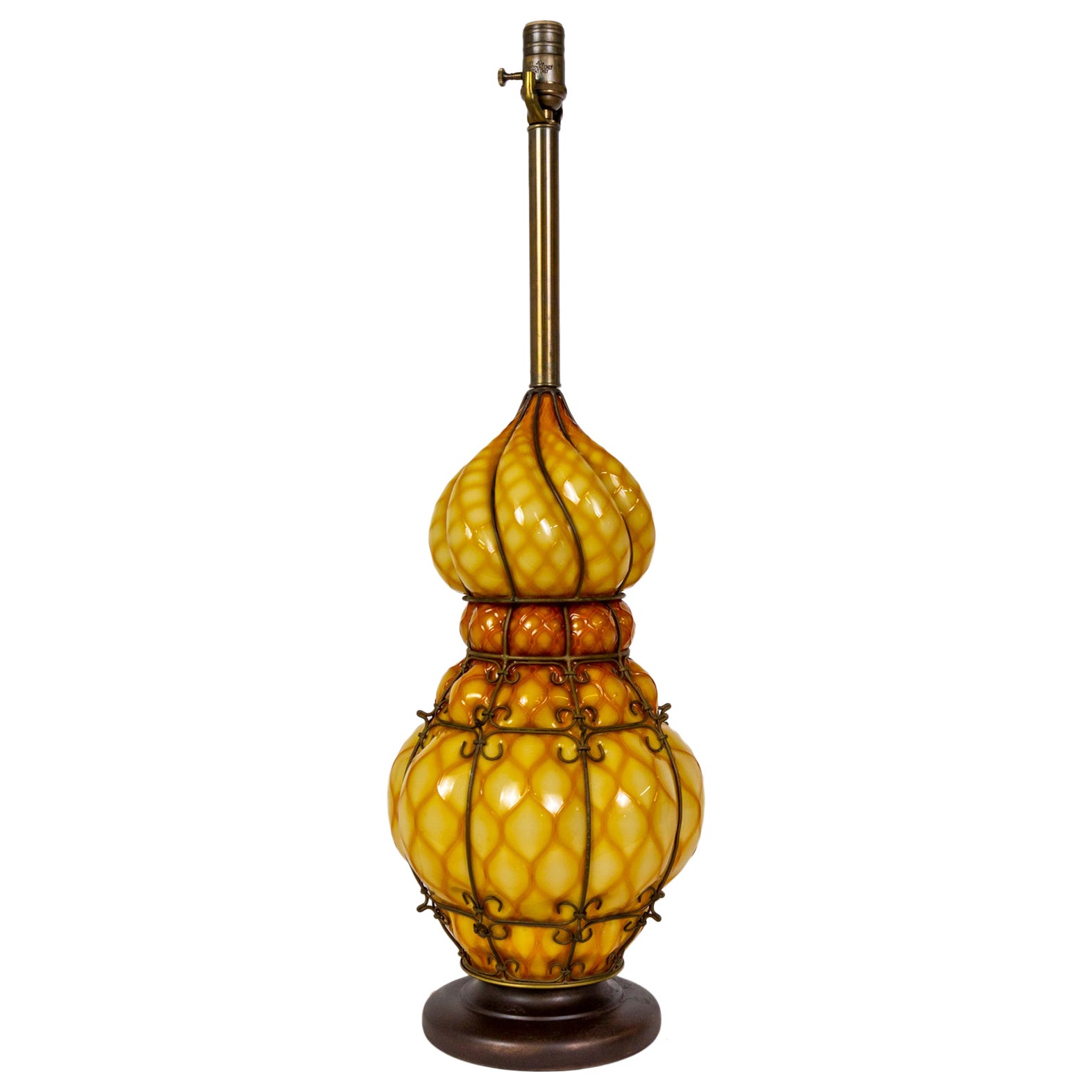 Lampe Marbro du milieu du siècle en verre abricot-jaune avec cage et lumière intérieure