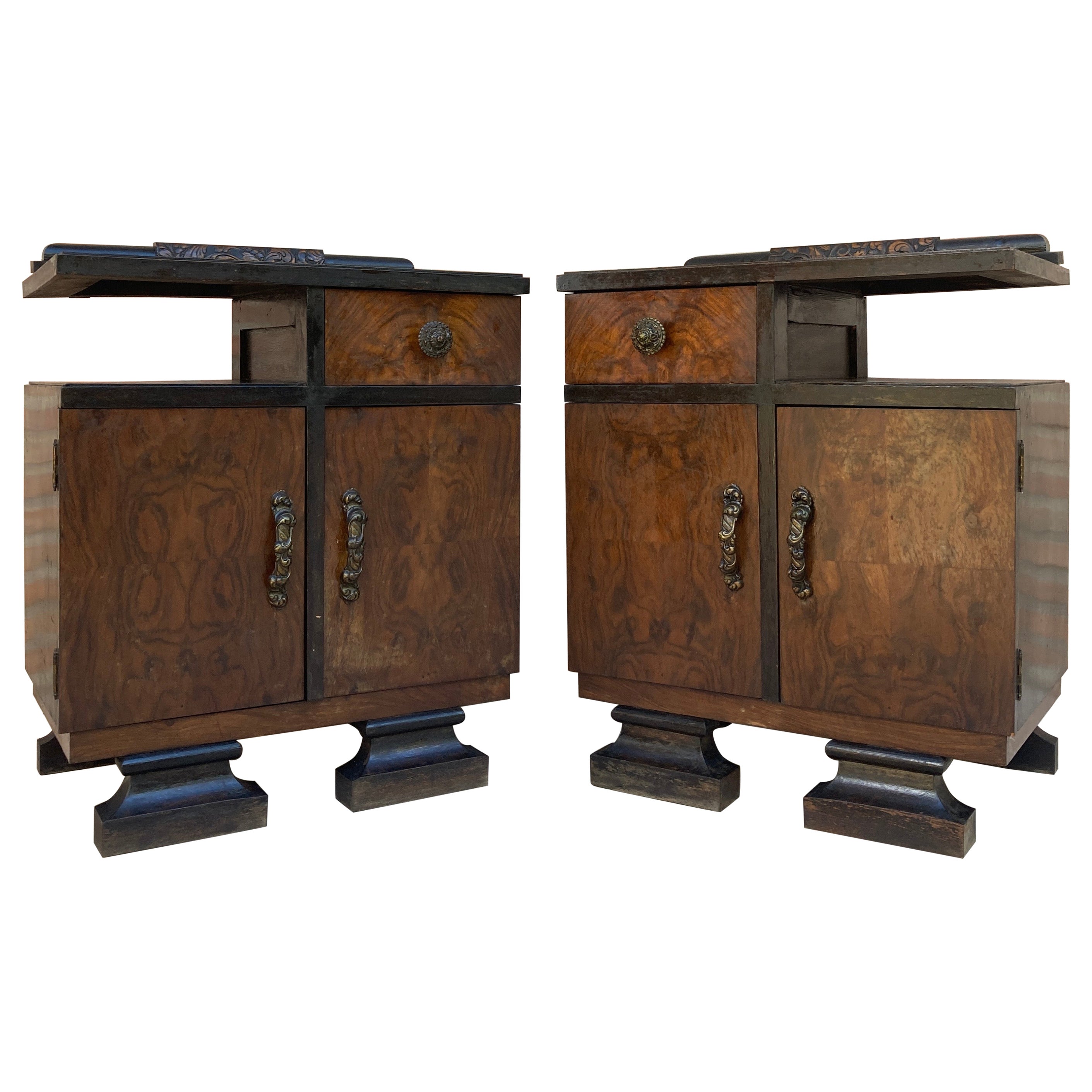 Art Deco Nightstands With Ebonized Base For Sale