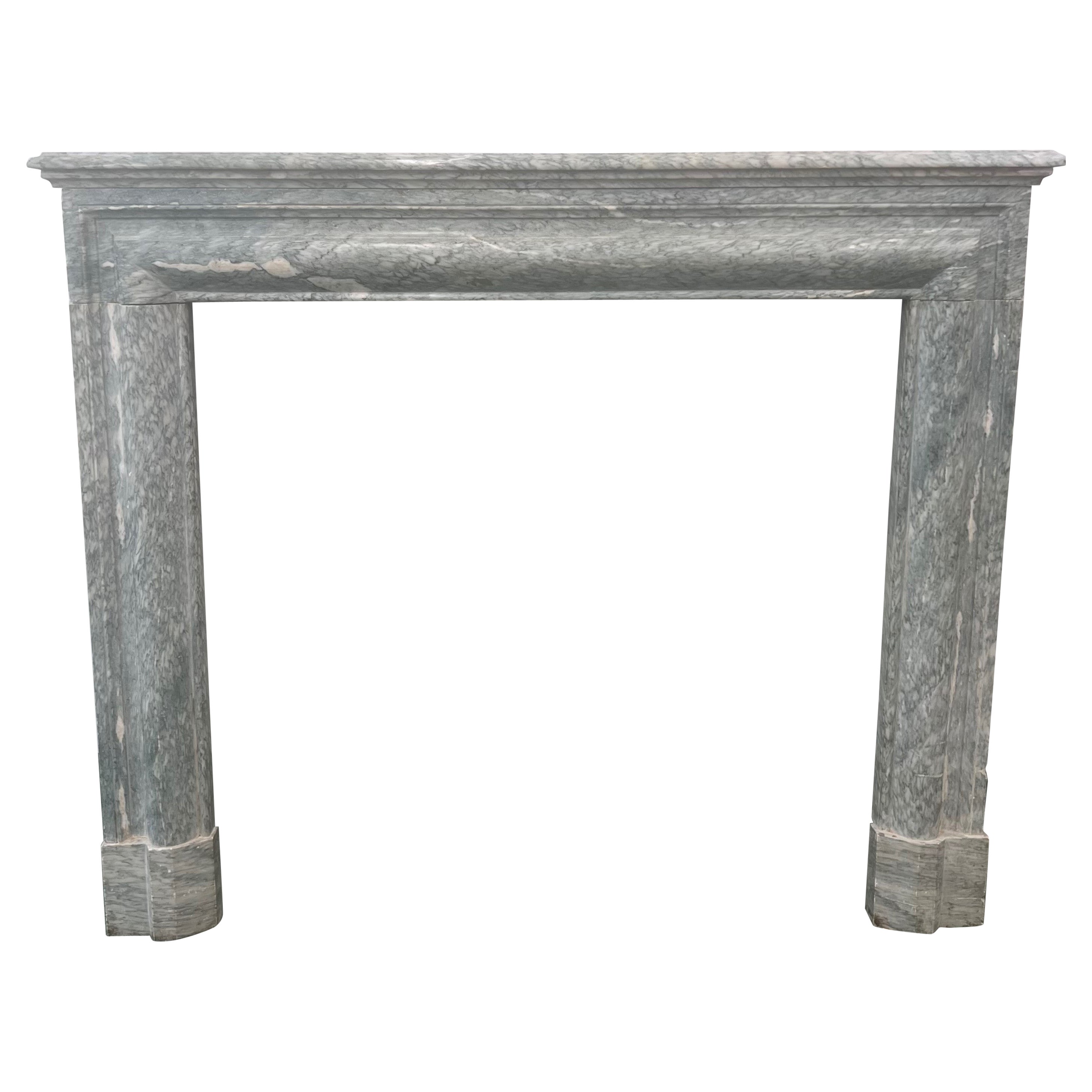 Antique Louis-XIV-style Boudin mantel in Cipollino marble c. 1890  For Sale