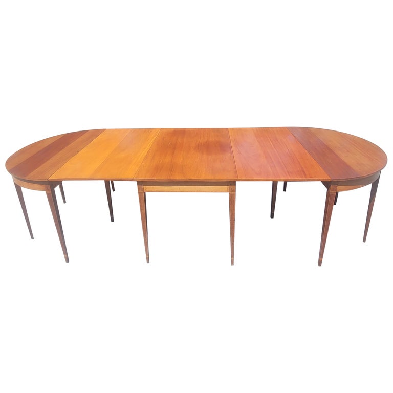 Round Mahogany 3 Leg Tables - 38 For Sale on 1stDibs