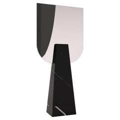 Miroir contemporain en marbre noir Marquina par Carcino Design