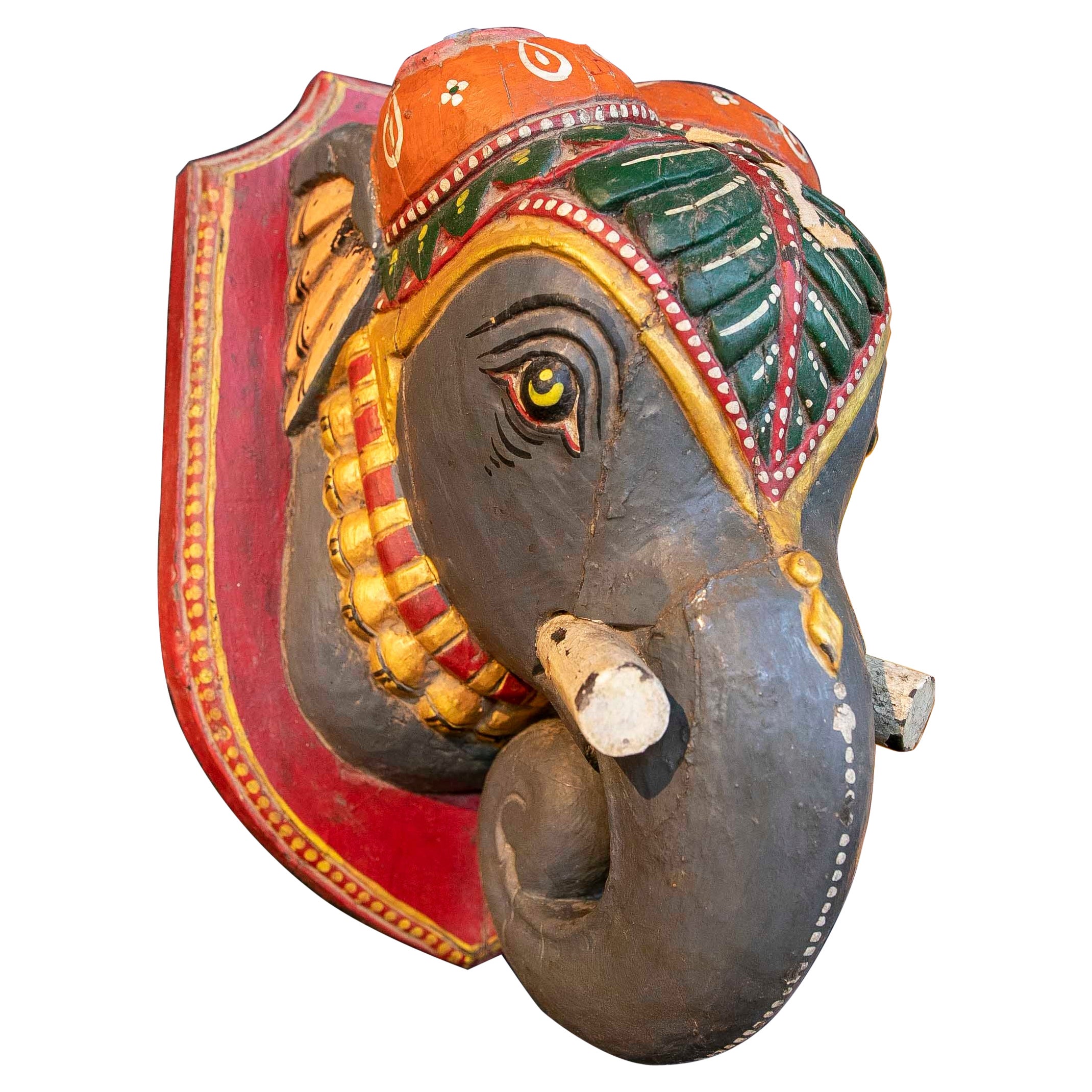 Escultura mural de madera india de un elefante tallado y pintado a mano
